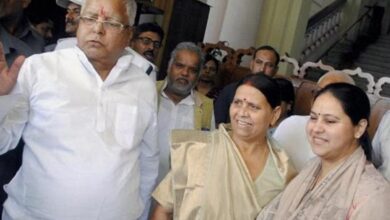 Railway land-job case: पूर्व बिहार मुख्यमंत्री Rabri Devi, बेटियाँ मीसा और हेमा को राहत, अदालत देती अंतरिम जमानत